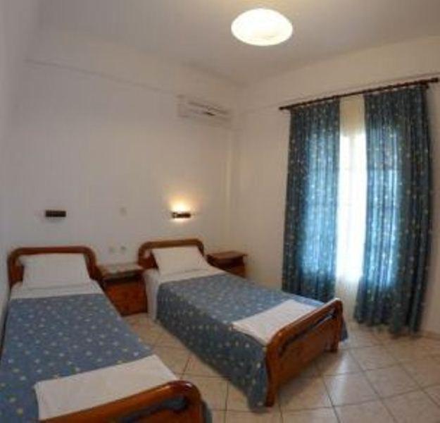 Villa Leonidas Agios Stefanos Avliotes  Eksteriør billede