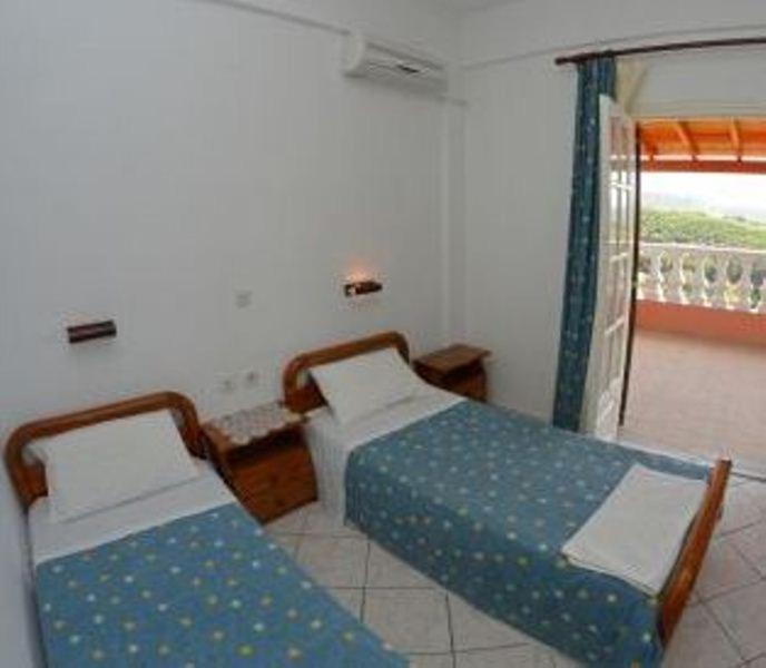 Villa Leonidas Agios Stefanos Avliotes  Værelse billede